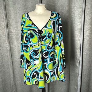 Women’s 2X Blue Diamond Plus  Multi Blue Black Tunic Top
